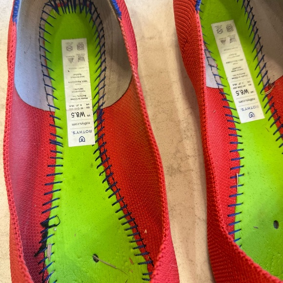 Flame Rothys points 8.5 - Picture 2 of 3